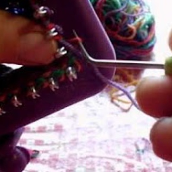 Loops & Thread Sock Loom - EUC - Picture 5 of 6